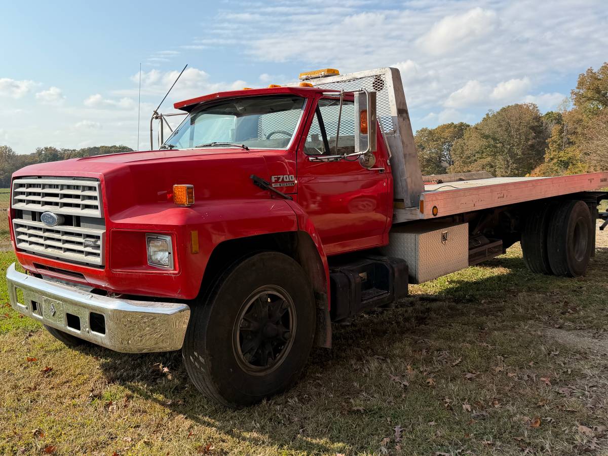 Ford-f700-diesel-1992-red-6