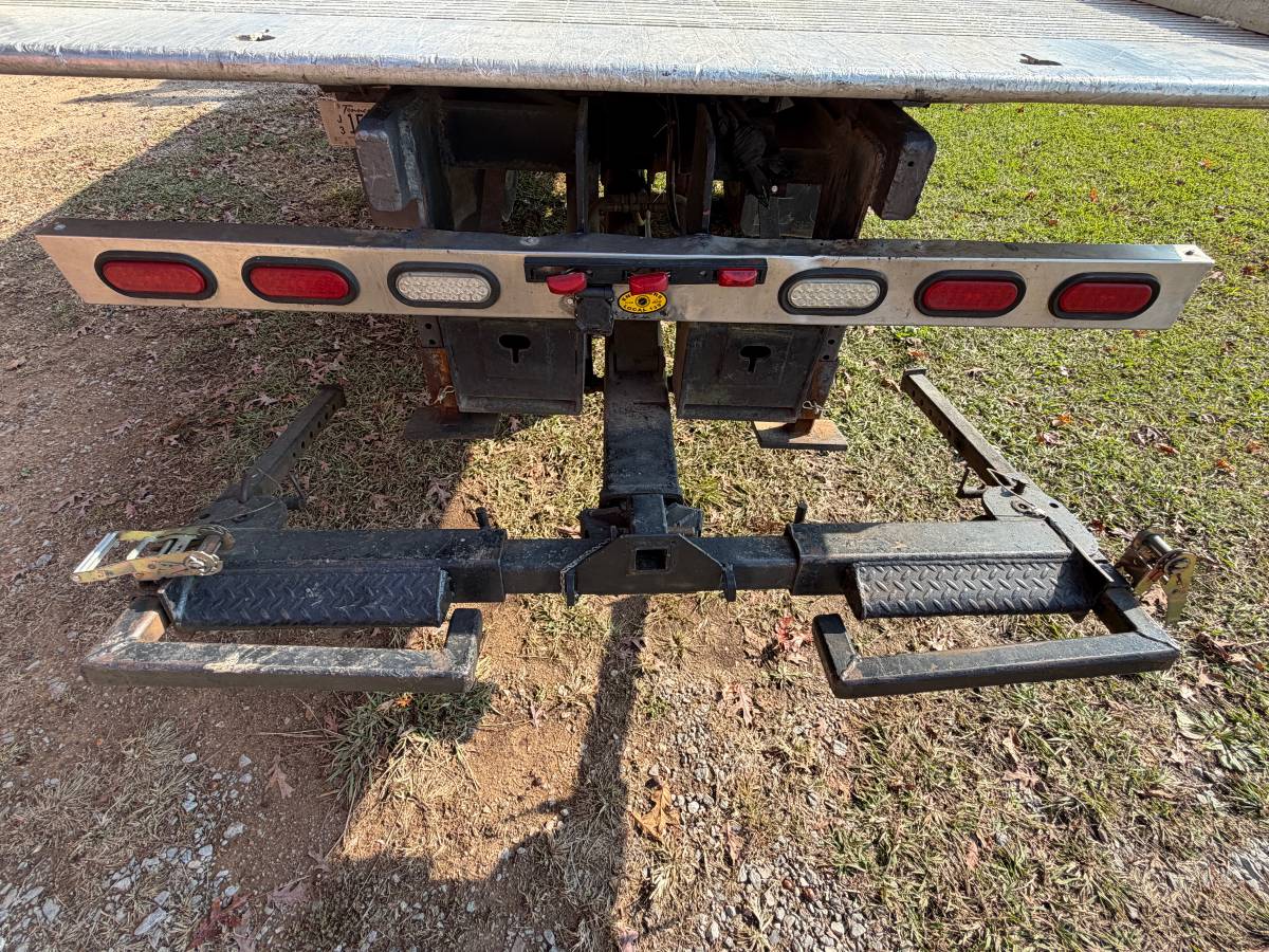 Ford-f700-diesel-1992-red-8