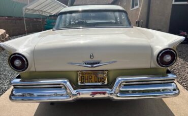 Ford-fairlane-500-1957-white-1