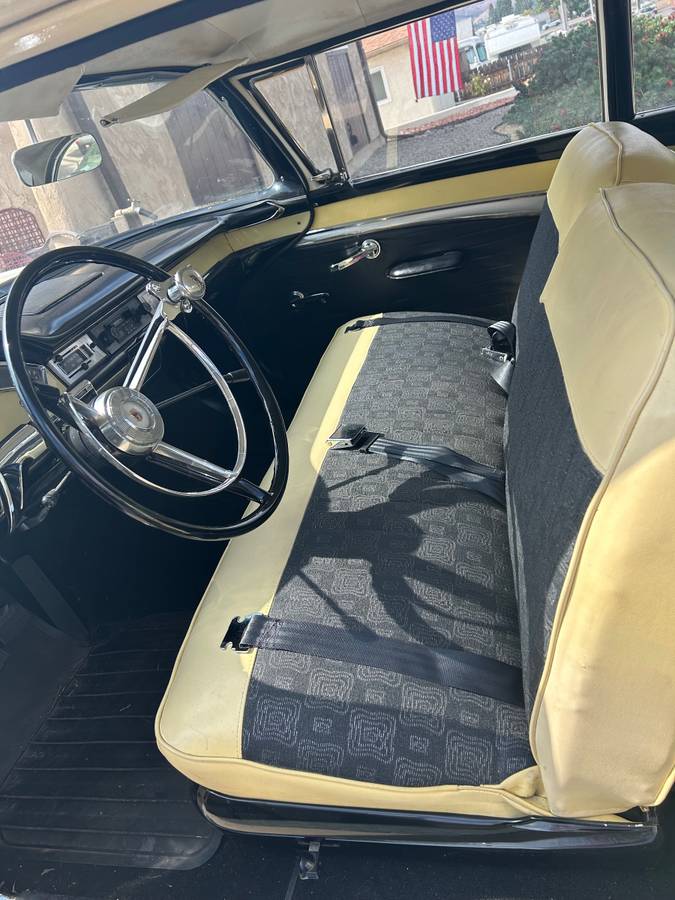 Ford-fairlane-500-1957-white-5