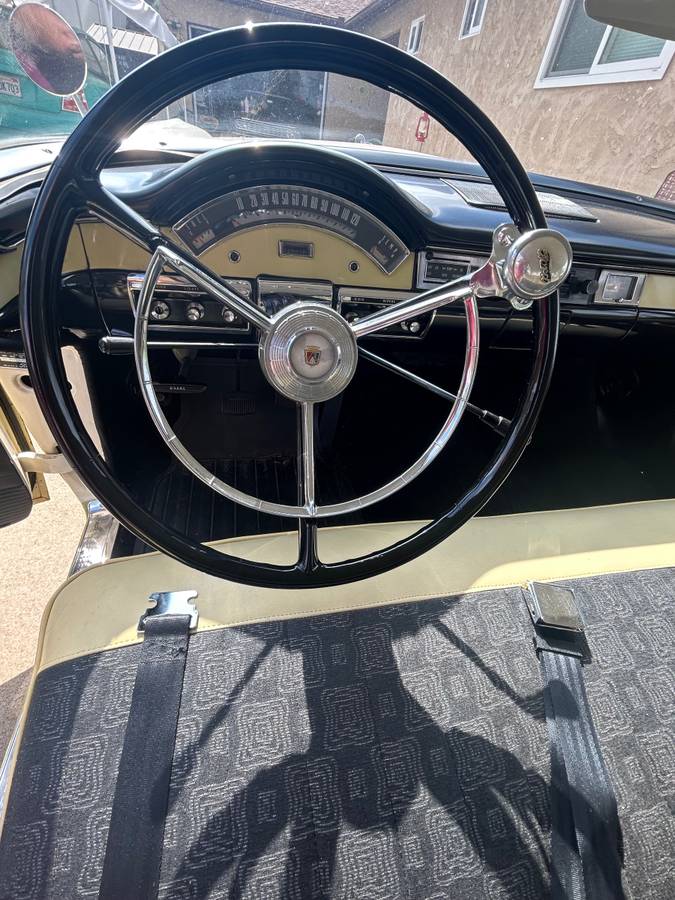 Ford-fairlane-500-1957-white-8