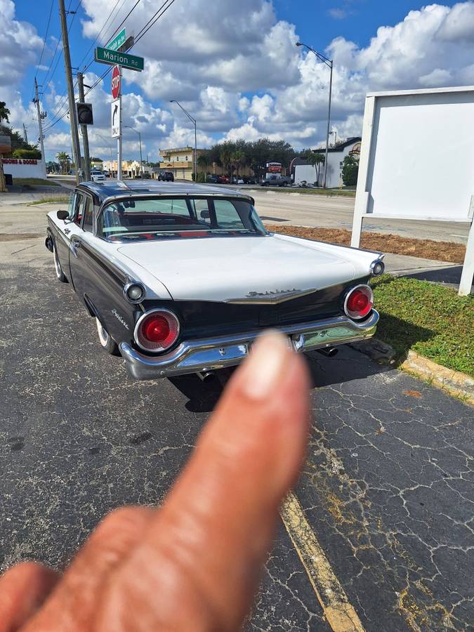 Ford-fairlane-500-1959-green-2