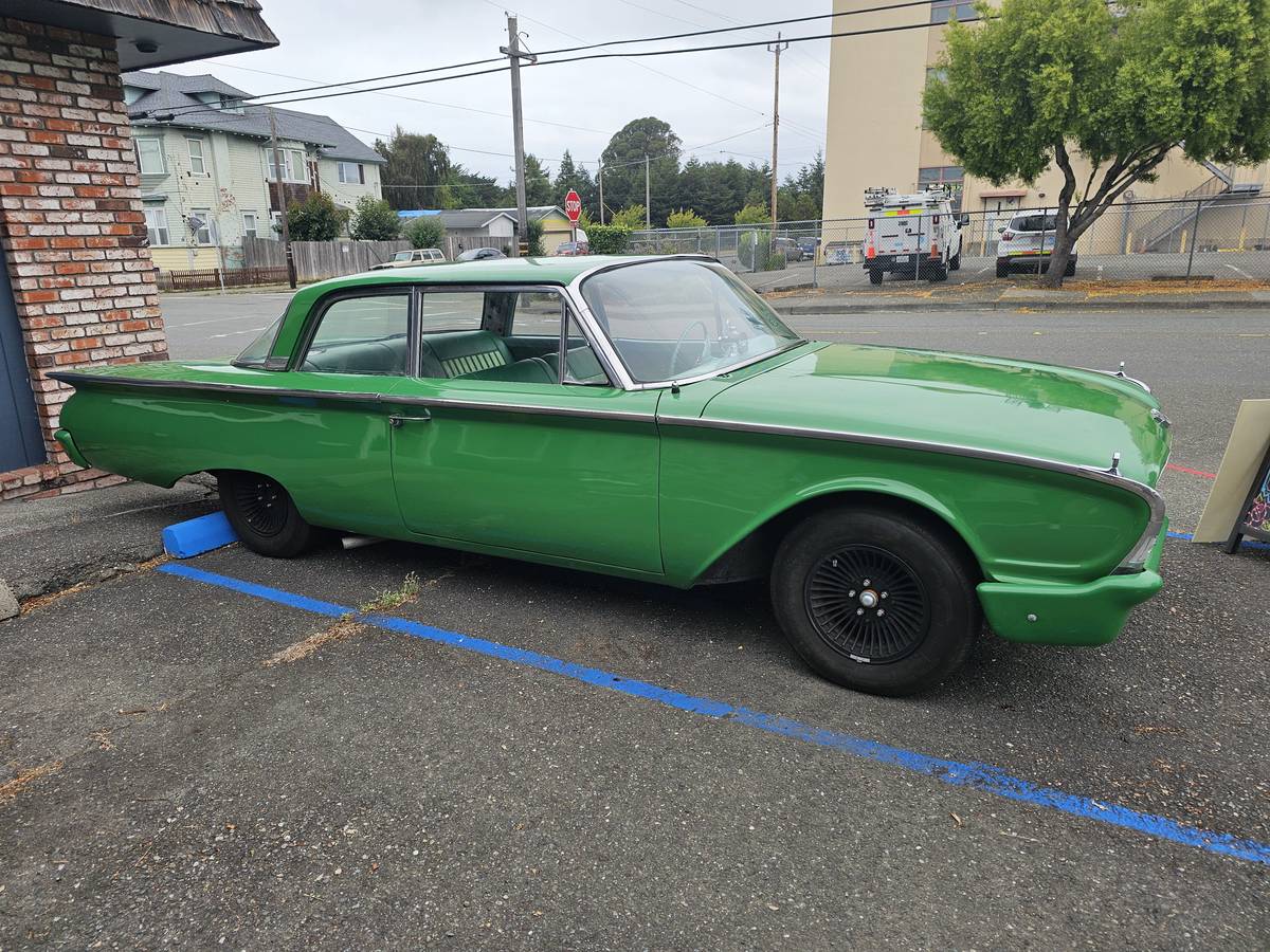 Ford-fairlane-500-1960-green-5