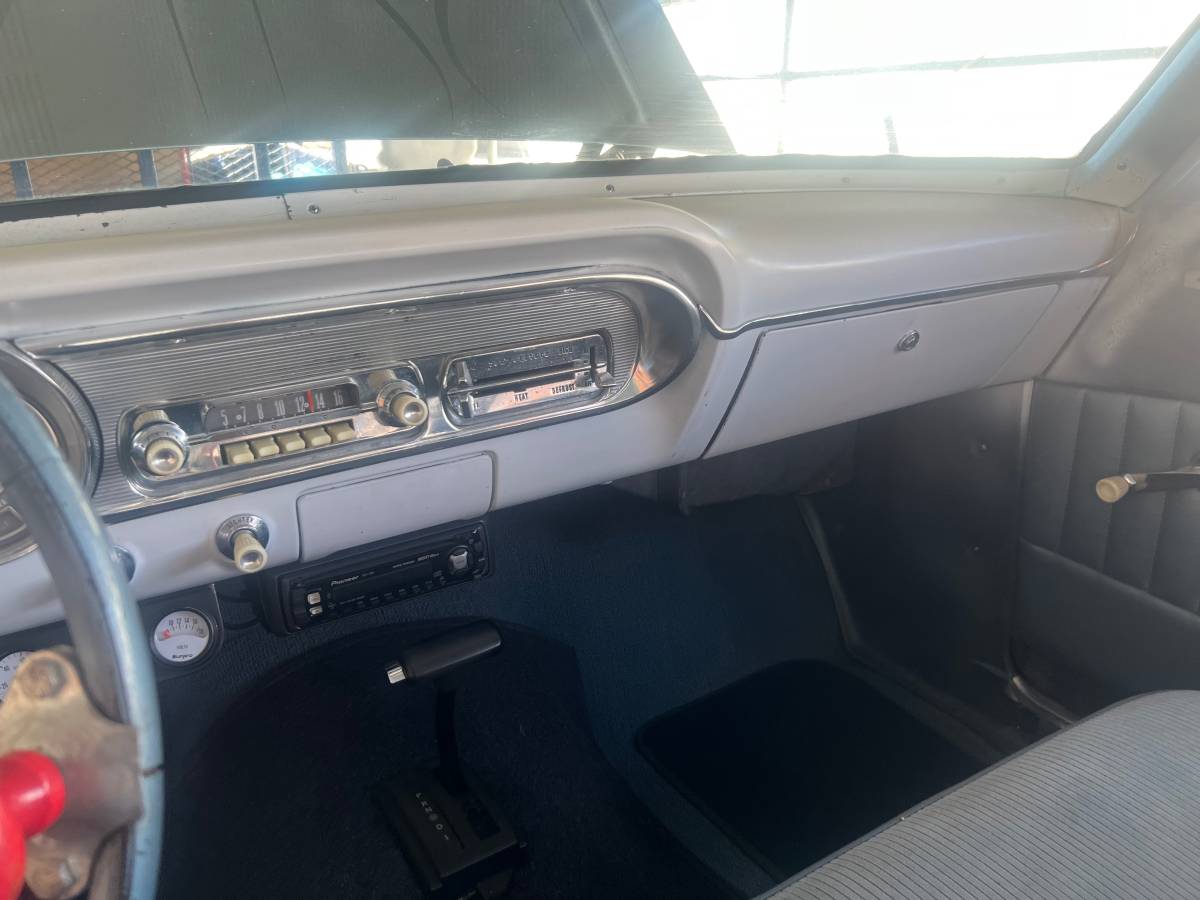Ford-fairlane-500-1962-custom-3