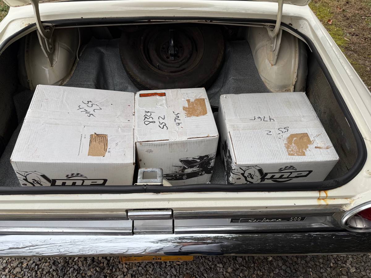 Ford-fairlane-500-1964-white-4