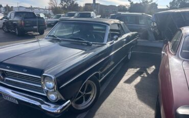 Ford-fairlane-convertible-1966-blue-16