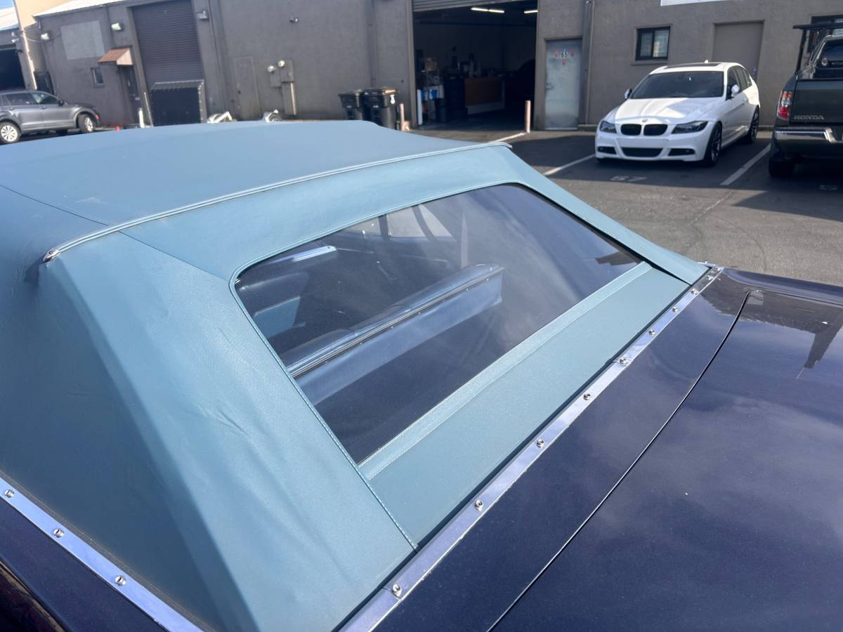 Ford-fairlane-convertible-1966-blue-18