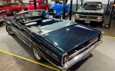 Ford-fairlane-convertible-1966-blue-5