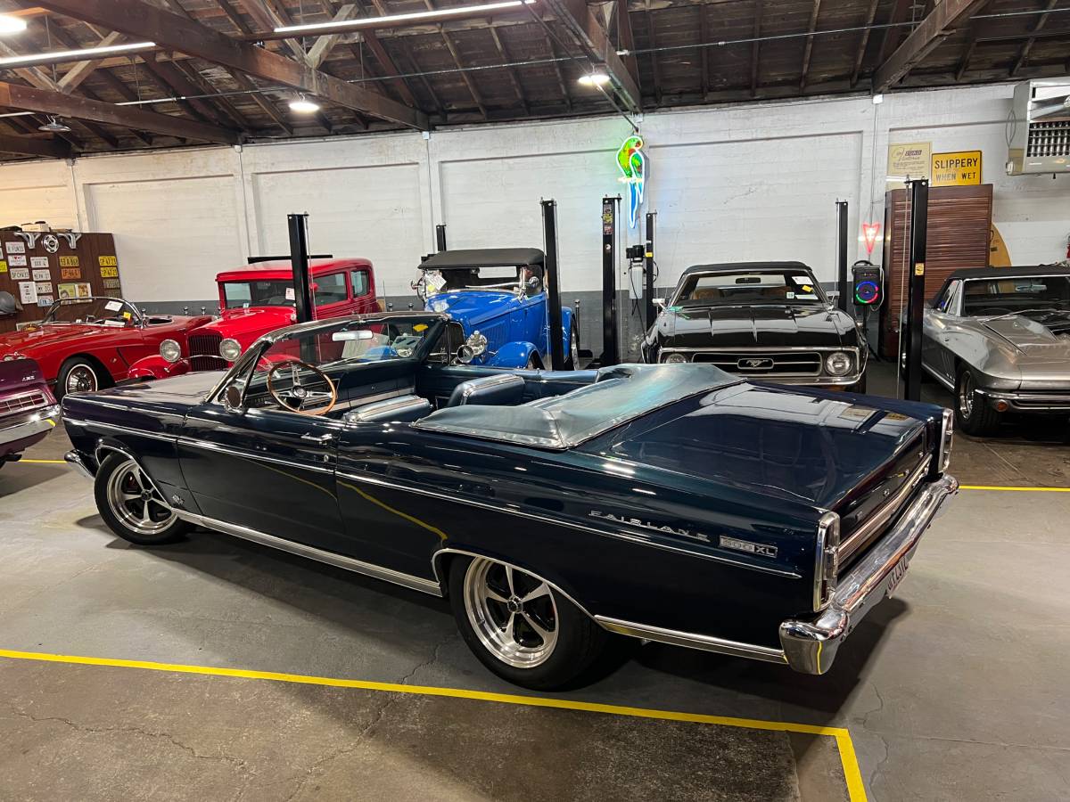 Ford-fairlane-convertible-1966-blue-6