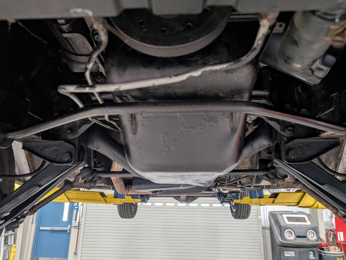 Ford-falcon-1961-blue-14