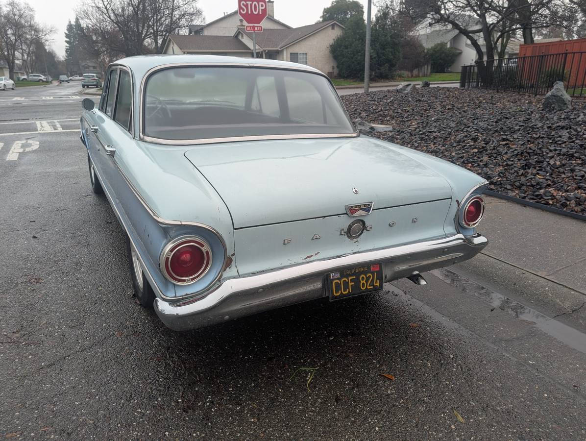 Ford-falcon-1961-blue-4