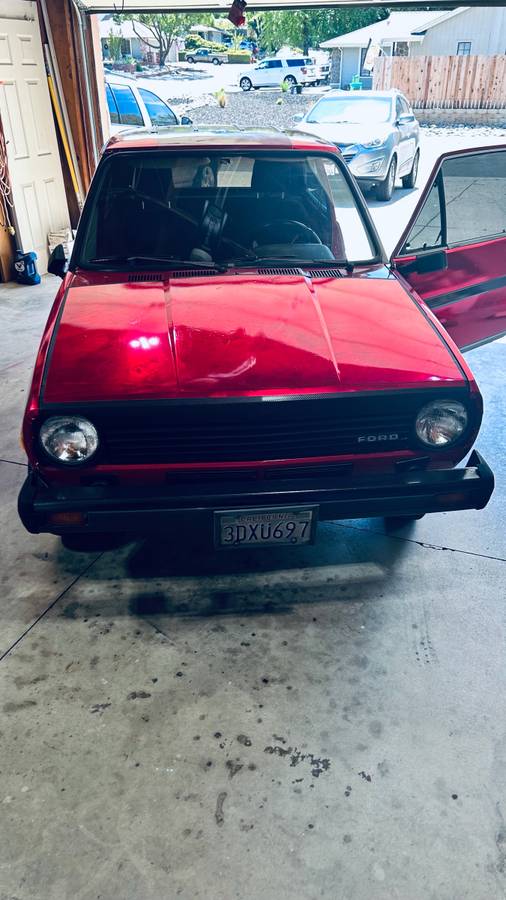 Ford-fiesta-1978-red-1