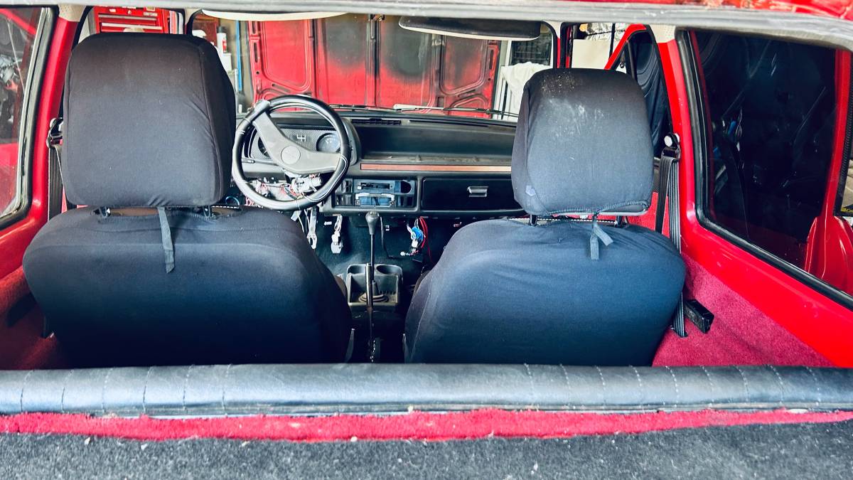 Ford-fiesta-1978-red-11