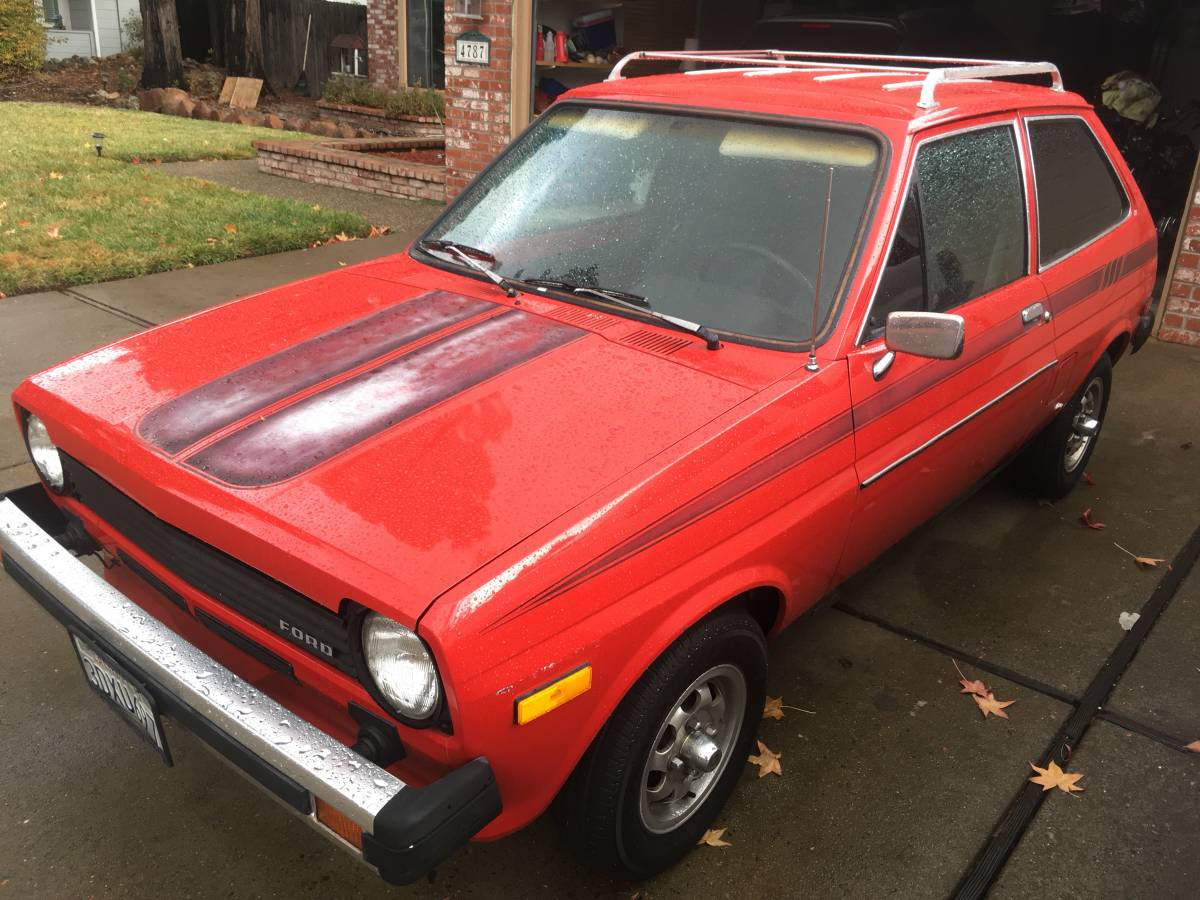 Ford-fiesta-1978-red-15