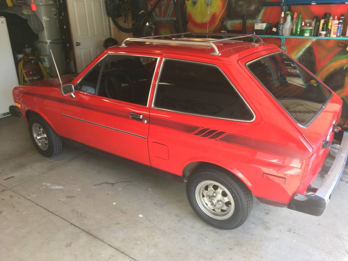 Ford-fiesta-1978-red-6