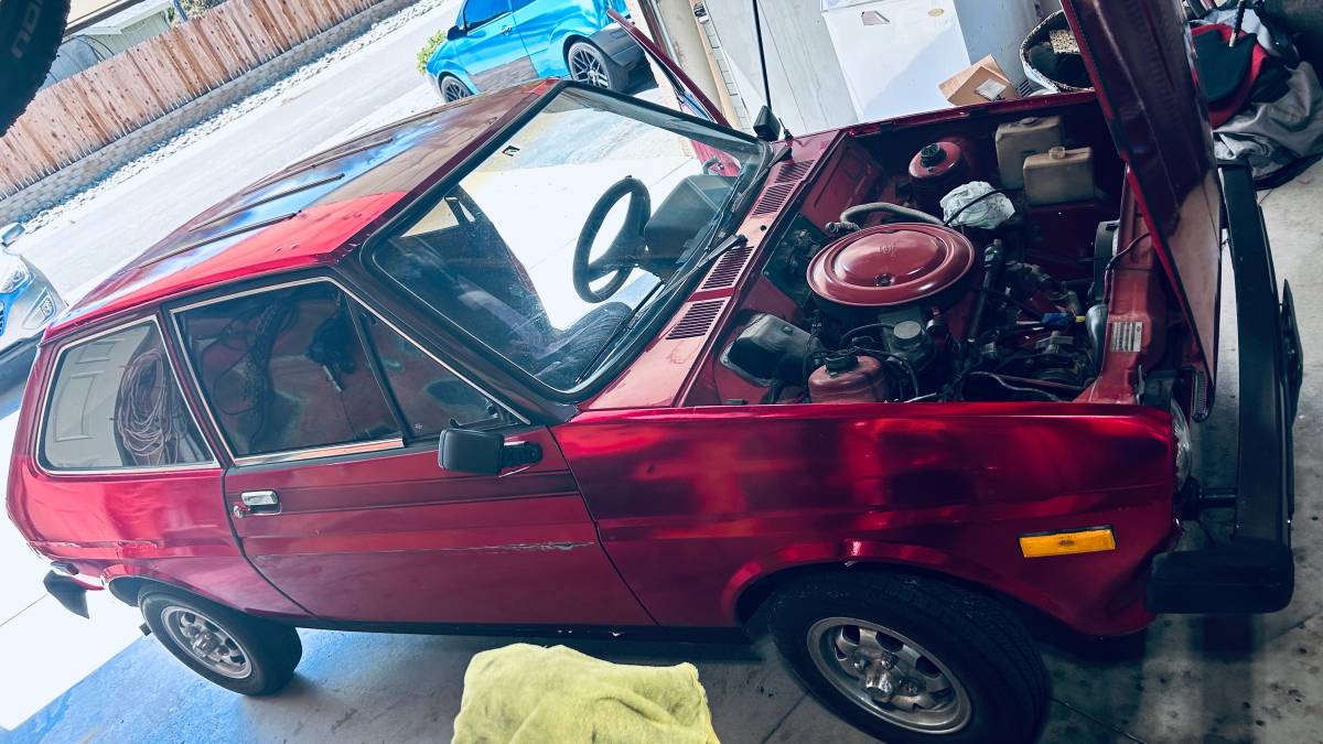 Ford-fiesta-1978-red-8