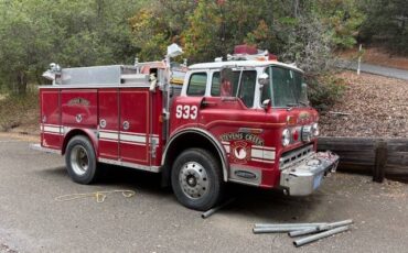 Ford-fire-engine-1965-red-1