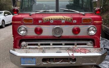 Ford-fire-engine-1965-red-2