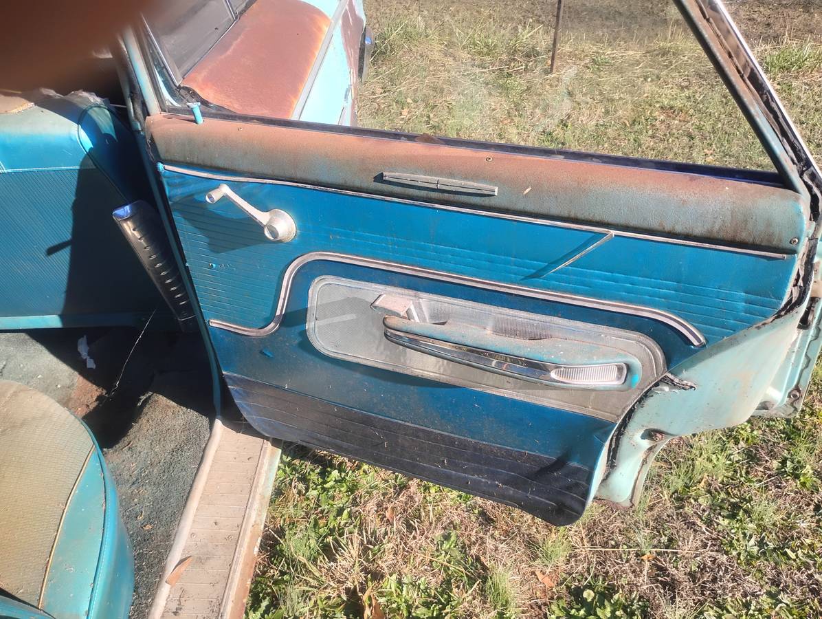 Ford-galaxie-4dr.-1963-blue-4
