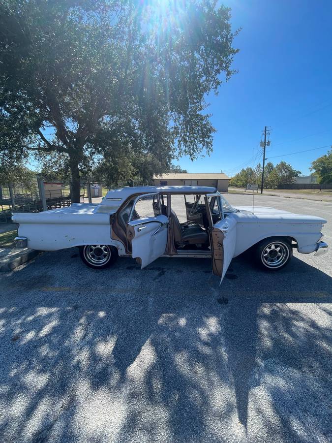 Ford-galaxie-500-1959-silver-11