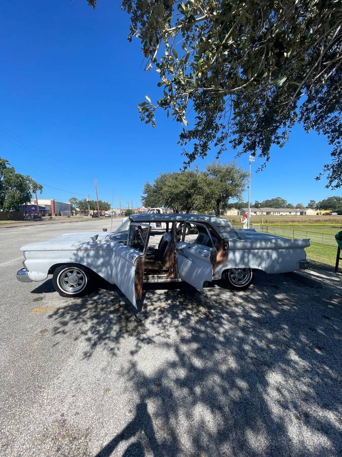 Ford-galaxie-500-1959-silver-2
