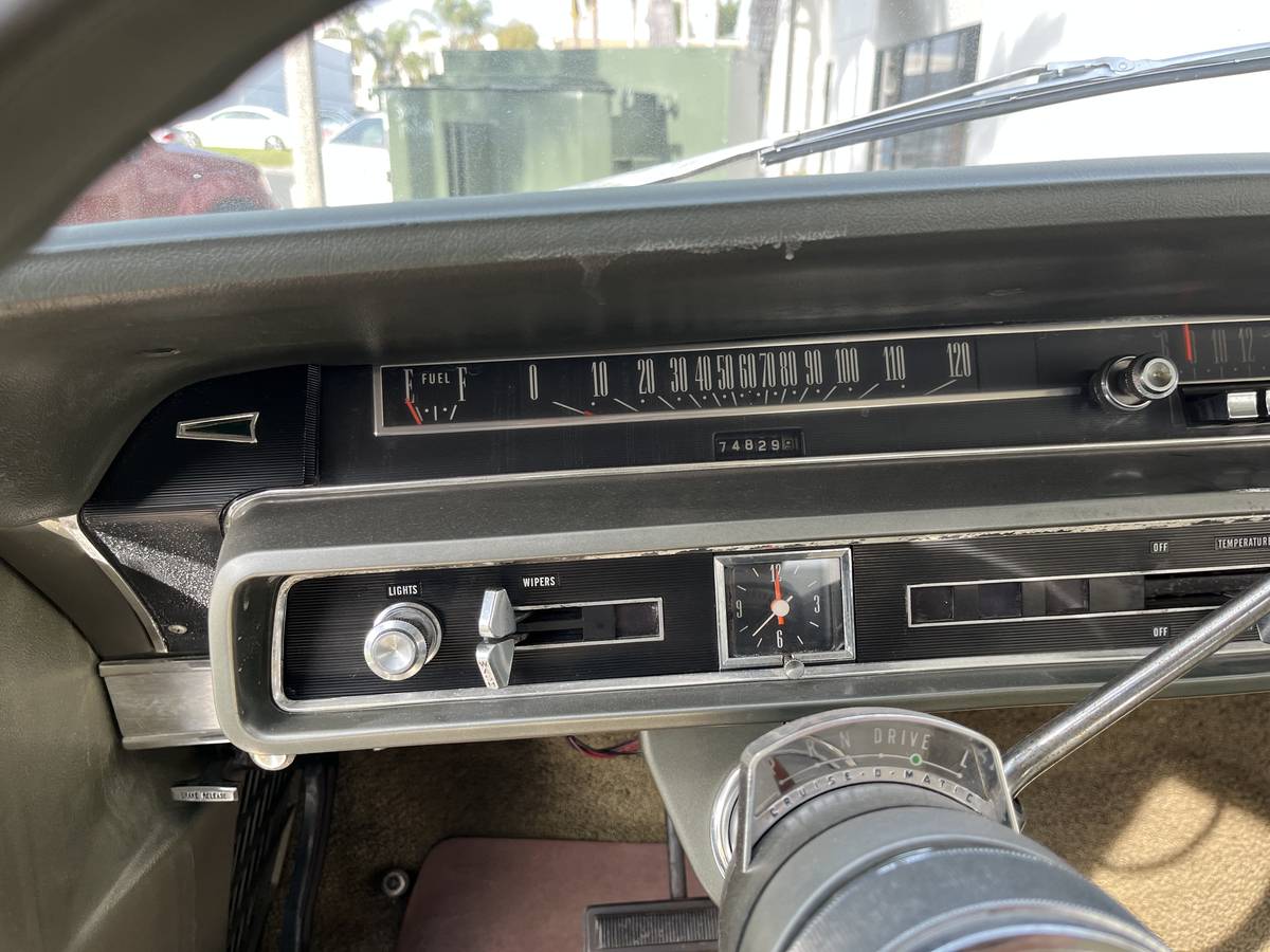 Ford-galaxie-500-1965-green-10