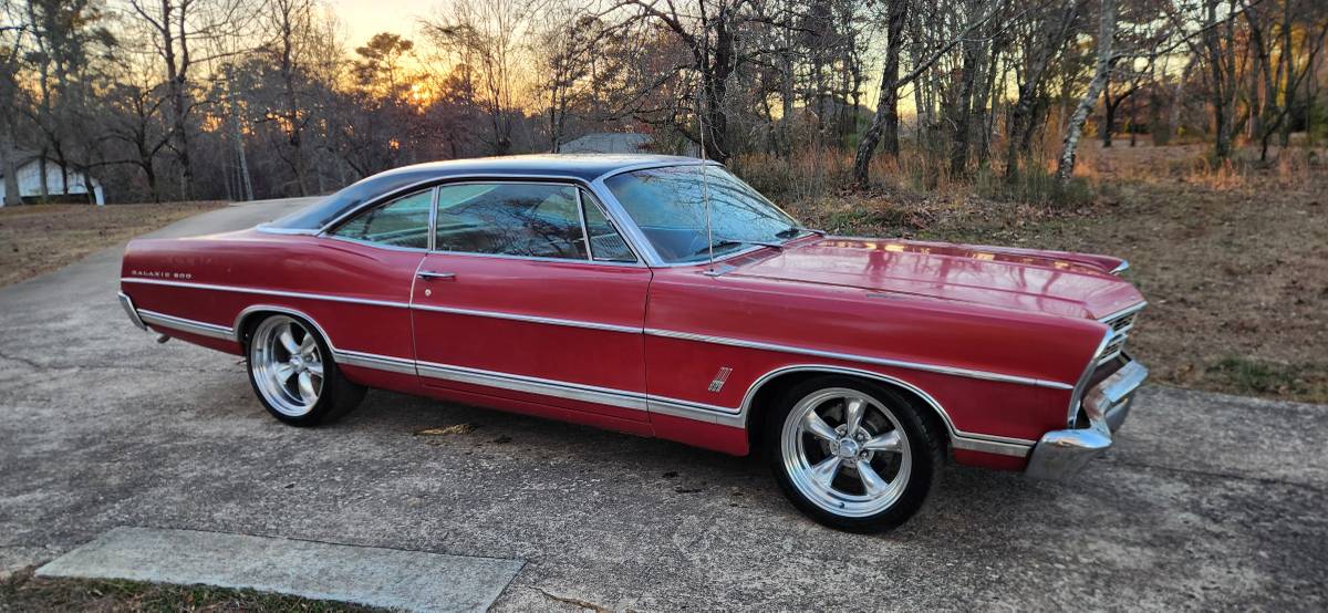 Ford-galaxie-500-1967-11