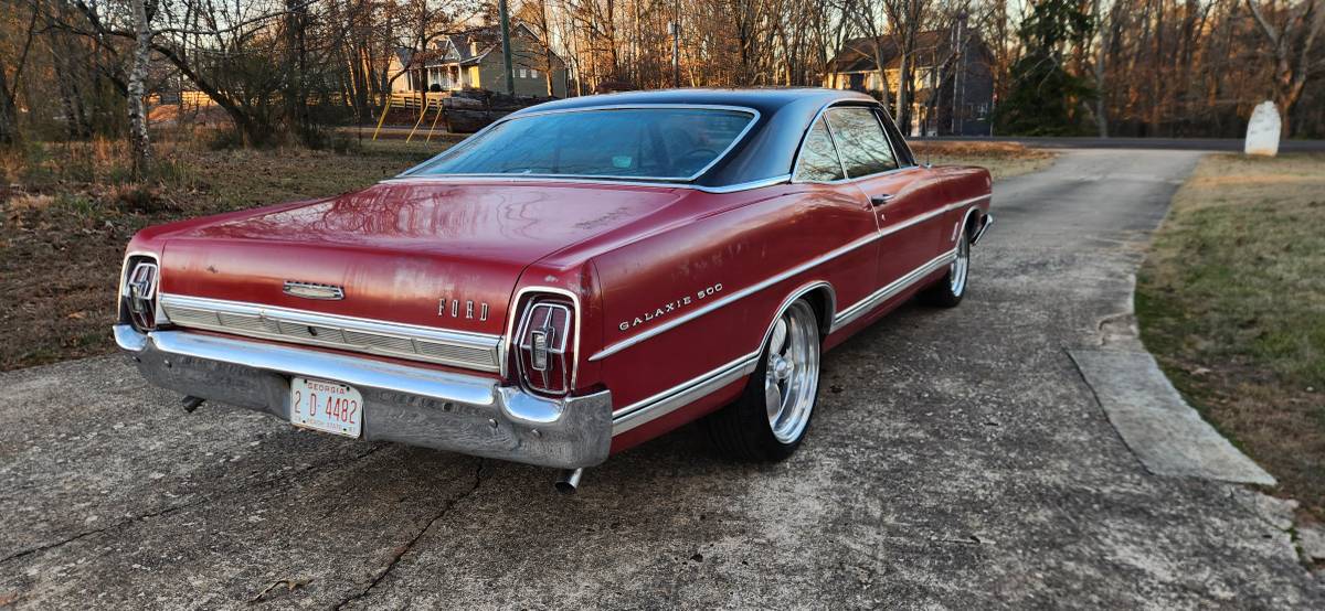 Ford-galaxie-500-1967-8