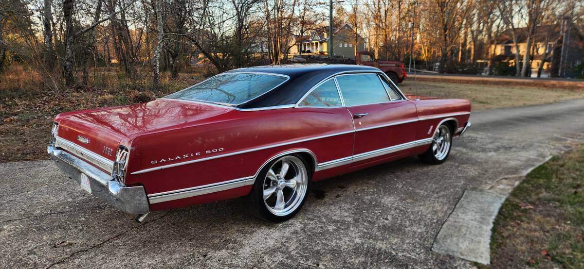 Ford-galaxie-500-1967-9