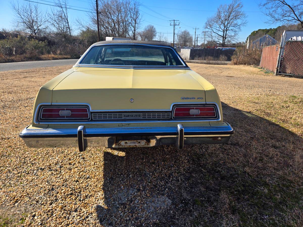 Ford-galaxie-500-1974-yellow-11