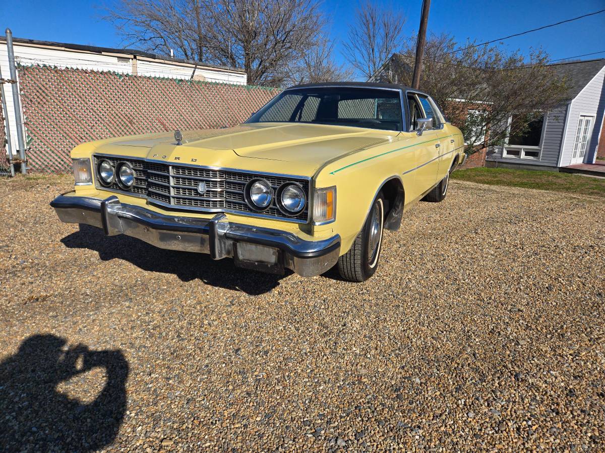 Ford-galaxie-500-1974-yellow-12