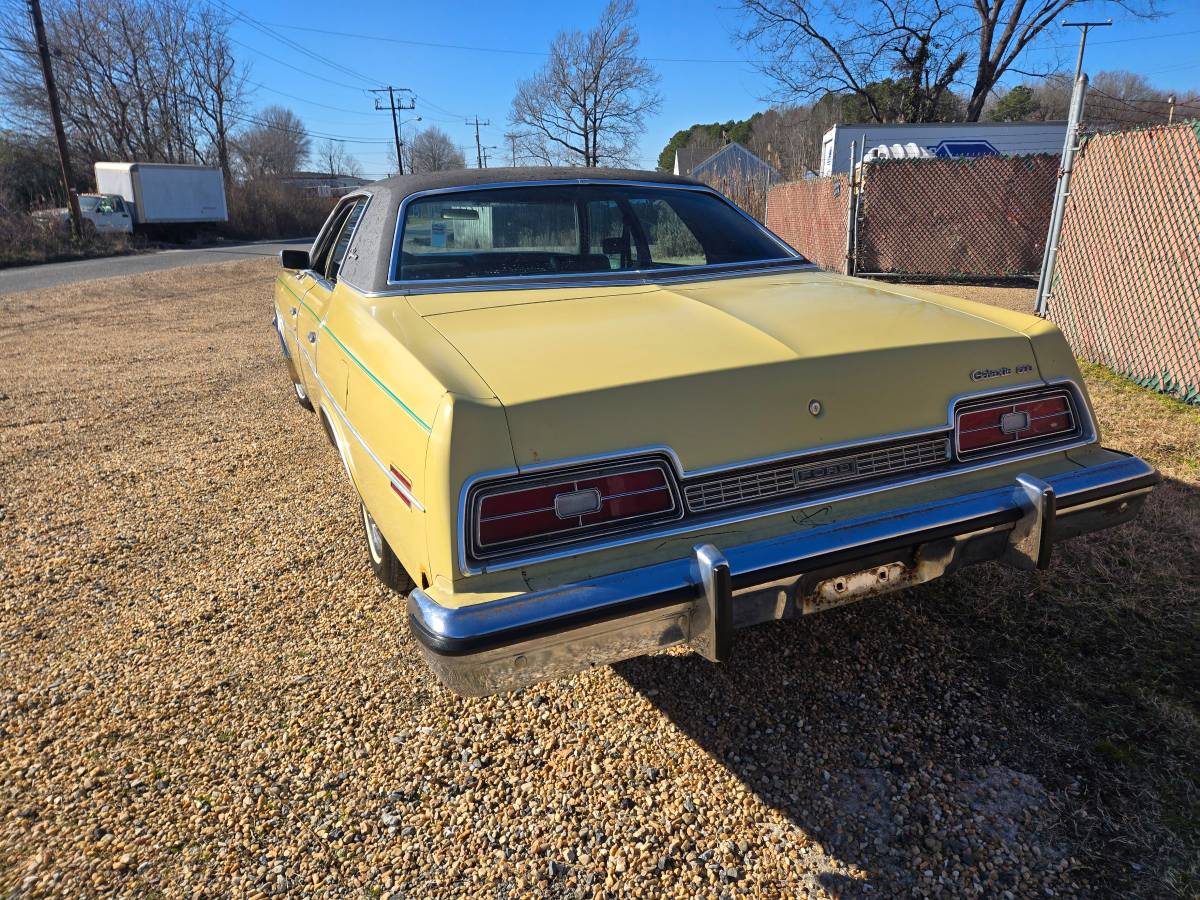 Ford-galaxie-500-1974-yellow-13