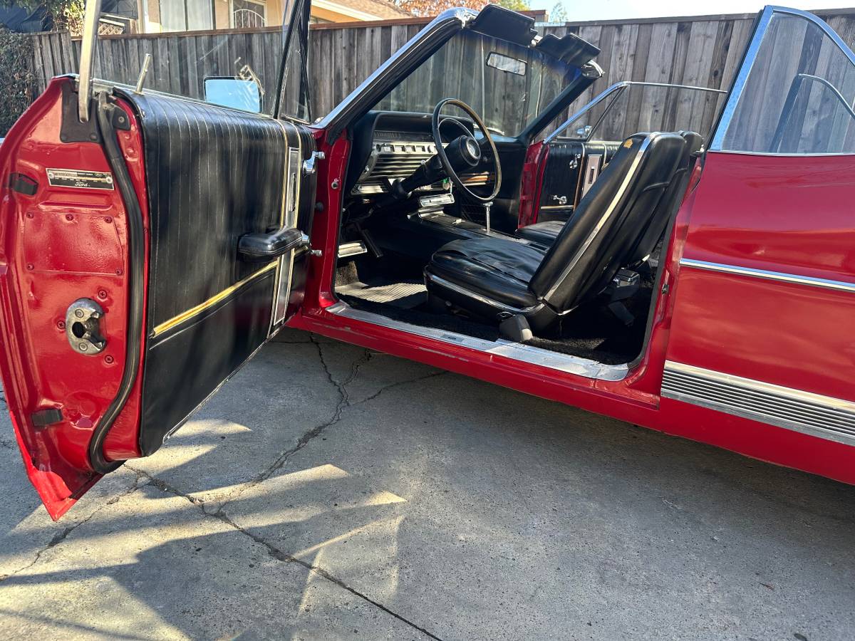 Ford-galaxy-500-1967-red-10