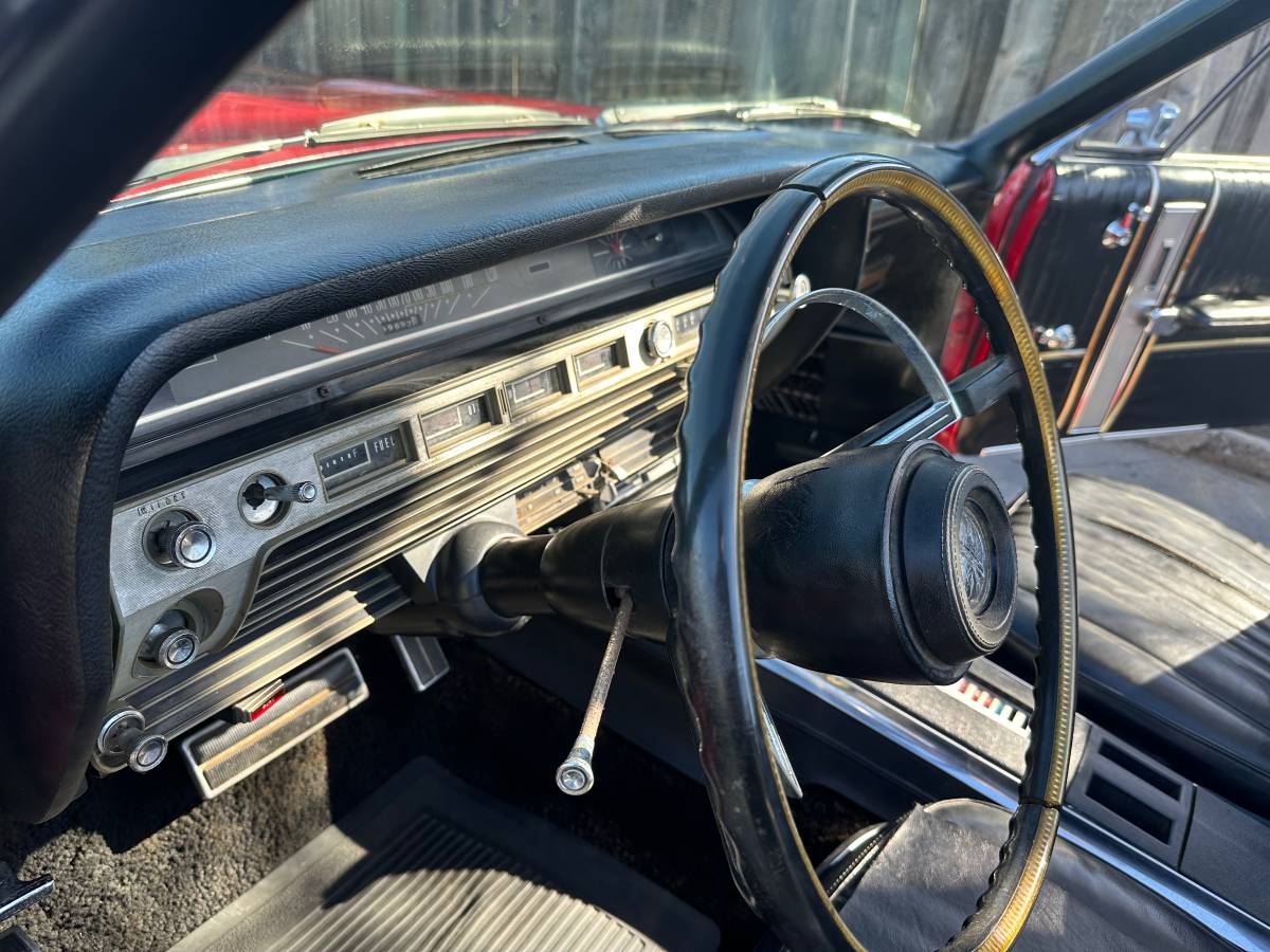 Ford-galaxy-500-1967-red-12