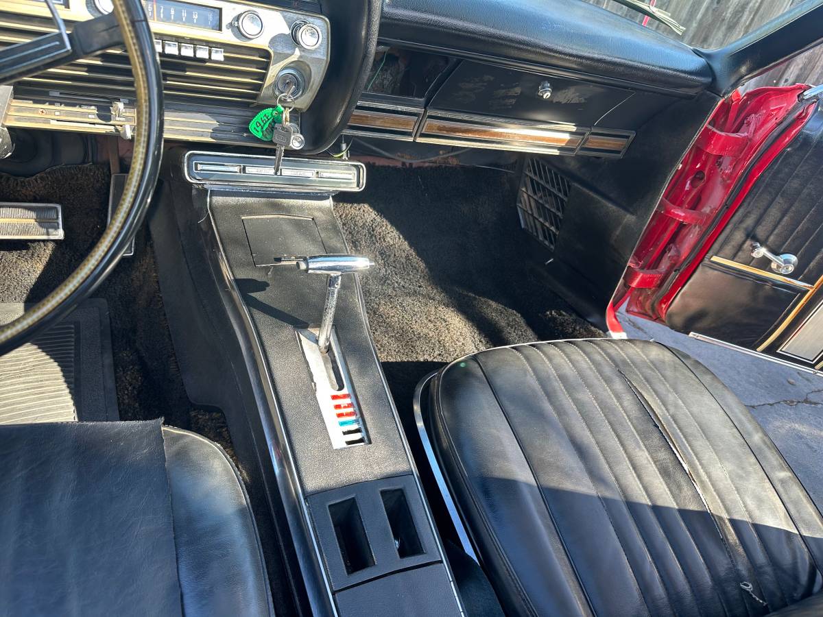 Ford-galaxy-500-1967-red-13