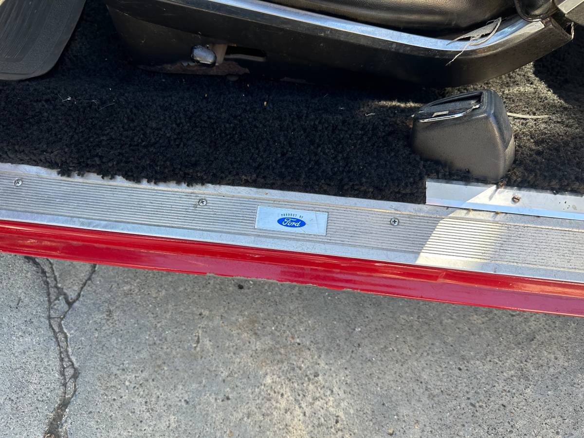 Ford-galaxy-500-1967-red-14