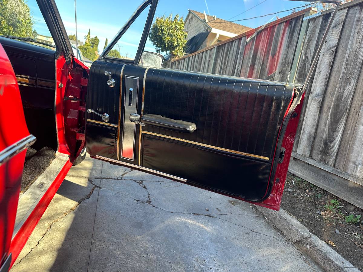 Ford-galaxy-500-1967-red-19