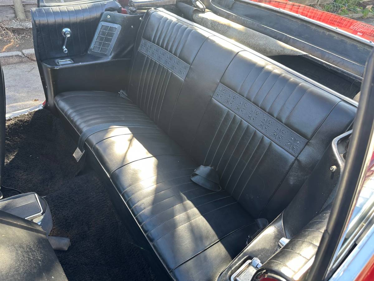 Ford-galaxy-500-1967-red-20