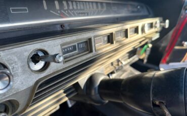 Ford-galaxy-500-1967-red-21