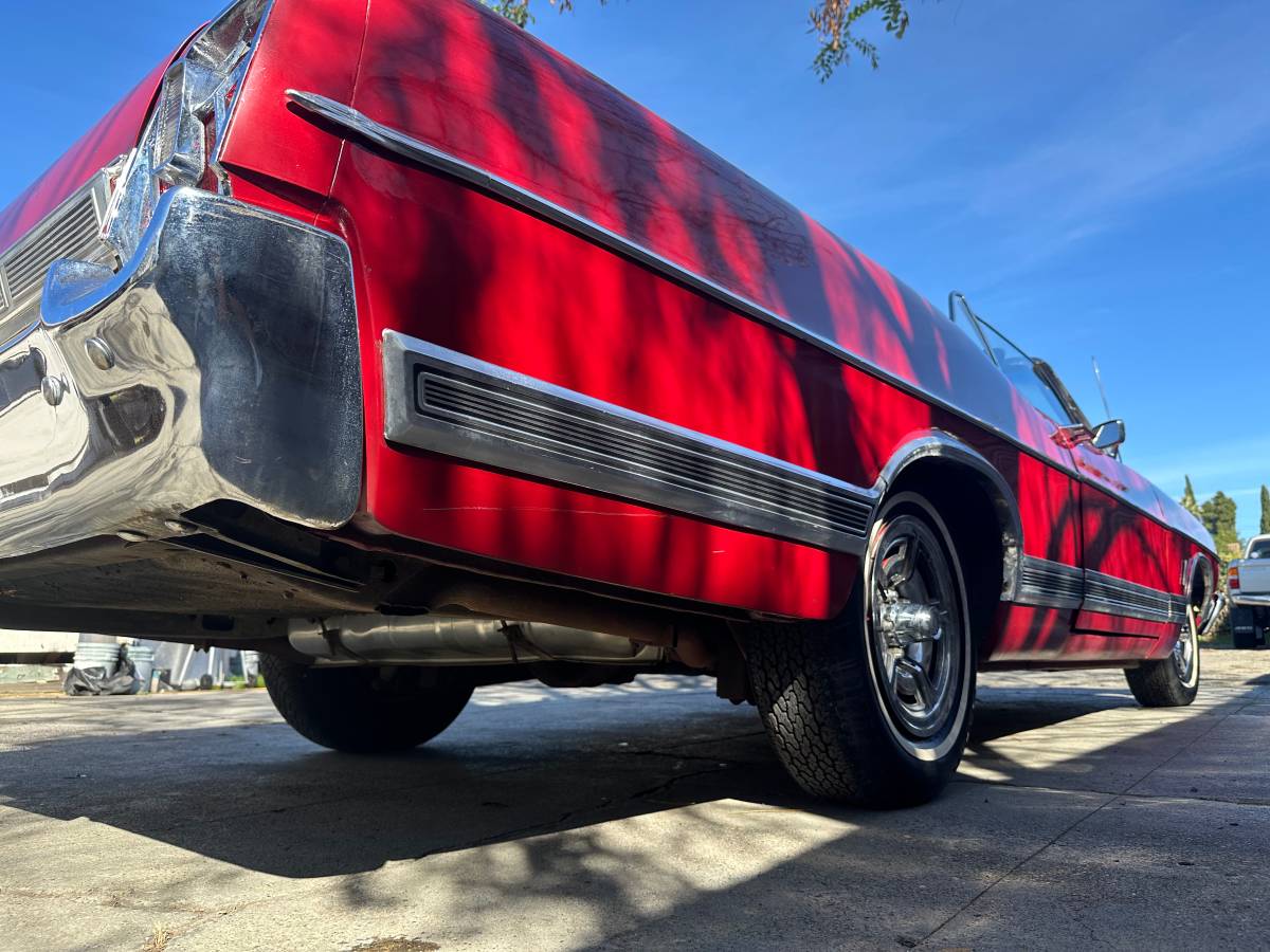 Ford-galaxy-500-1967-red-4