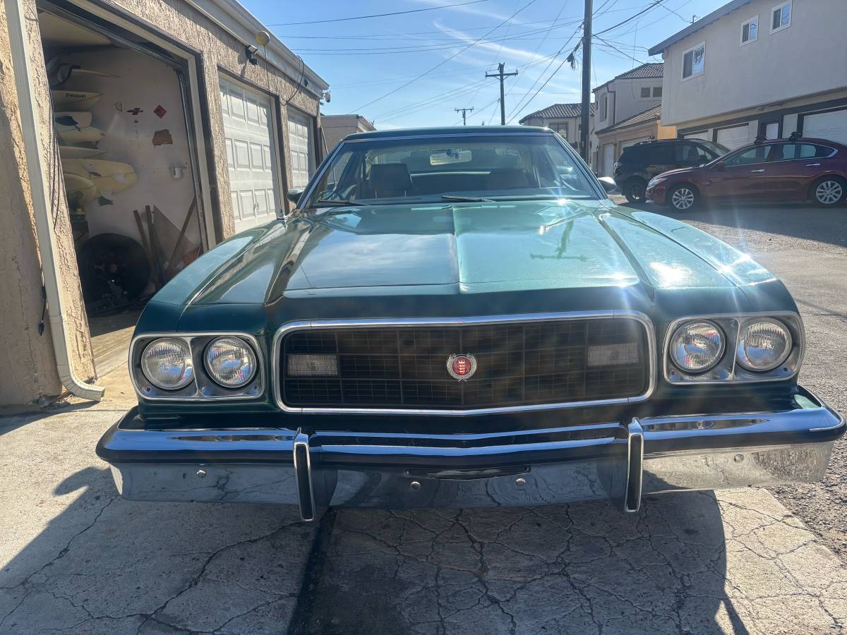 Ford-gran-torino-1973-green-4