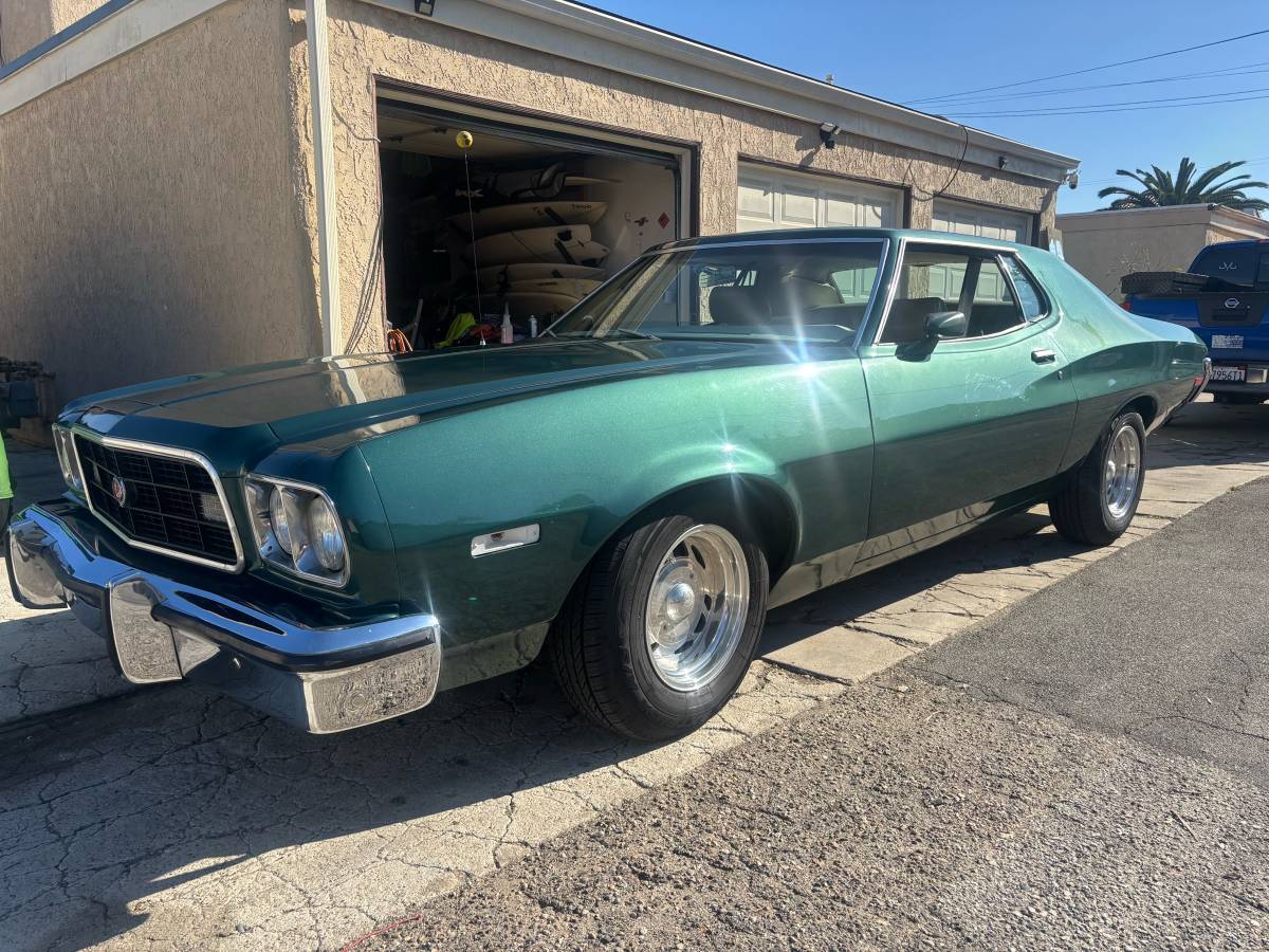 Ford-gran-torino-1973-green-6