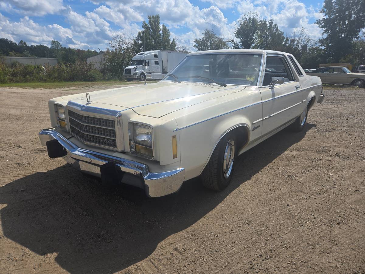 Ford-granada-1980-white-1