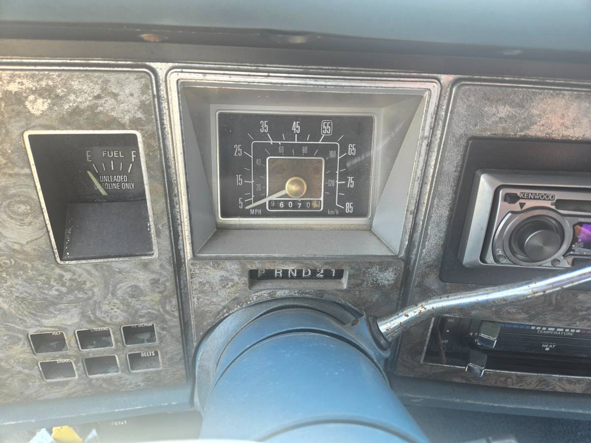 Ford-granada-1980-white-16