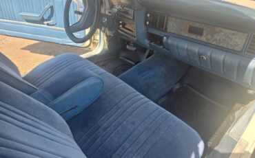 Ford-granada-1980-white-21