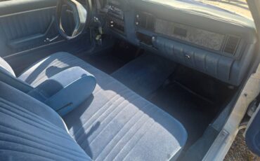 Ford-granada-1980-white-3