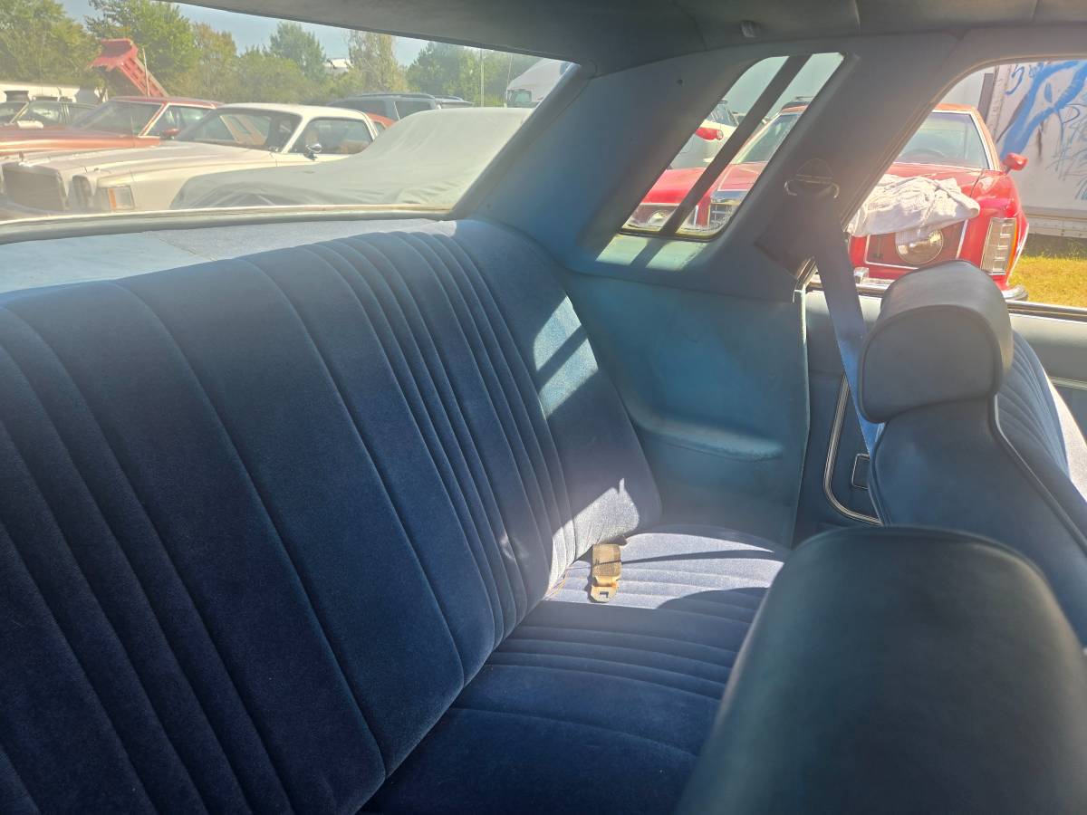 Ford-granada-1980-white-4