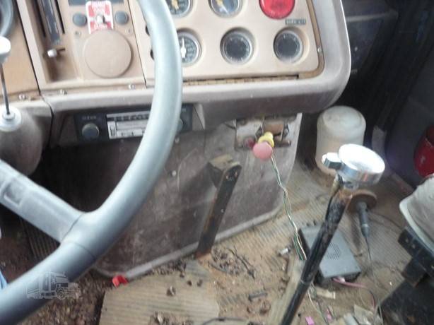 Ford-l9000-diesel-1979-12