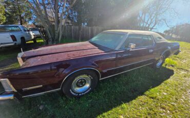 Ford-lincoln-continental-1974-3