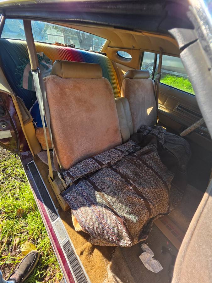 Ford-lincoln-continental-1974-5